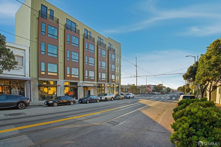 Property Photo:  3945 Judah Street 401  CA 94122 