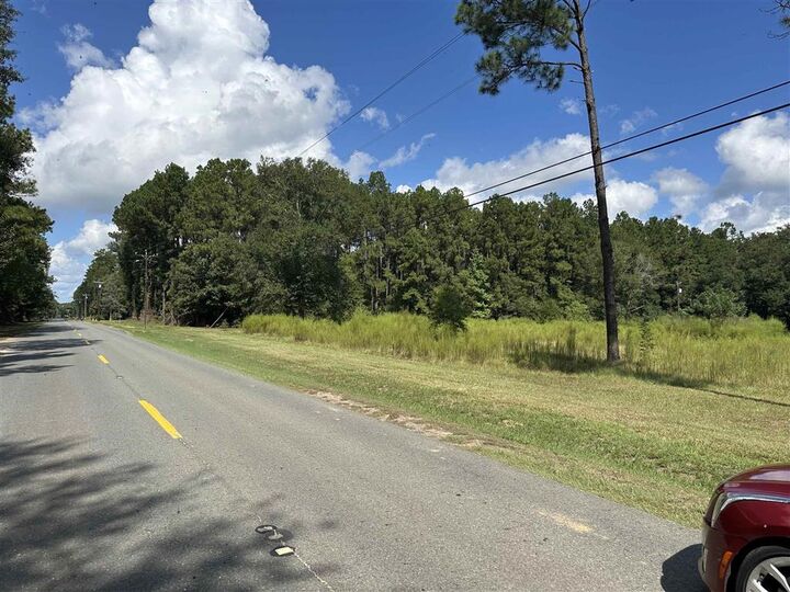 Property Photo:  889 Highway 394  LA  