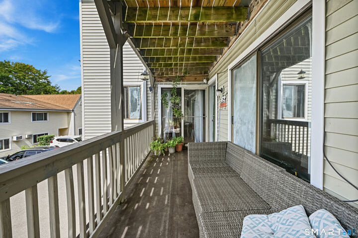 Property Photo: 95 Park Avenue 14 CT 06810