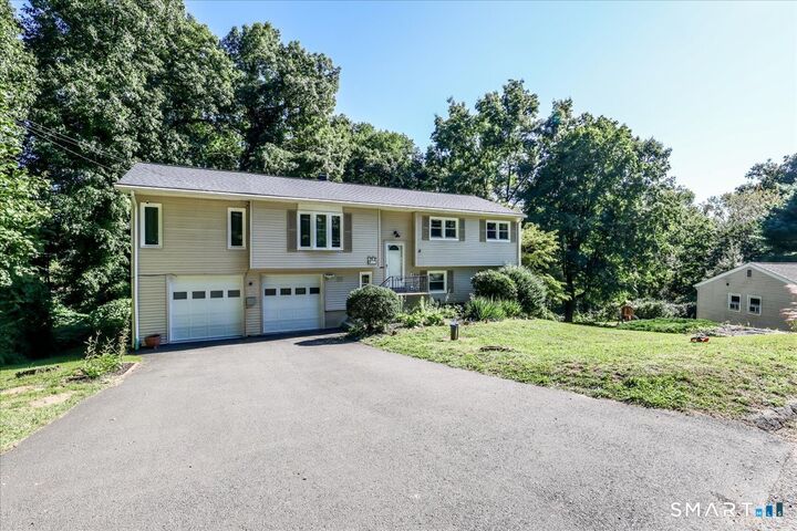 Property Photo:  28 Deepwood Drive  CT 06801 