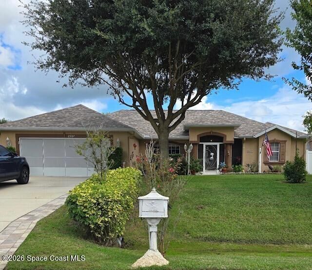 Property Photo:  2337 Aquilos Avenue SE  FL 32909 