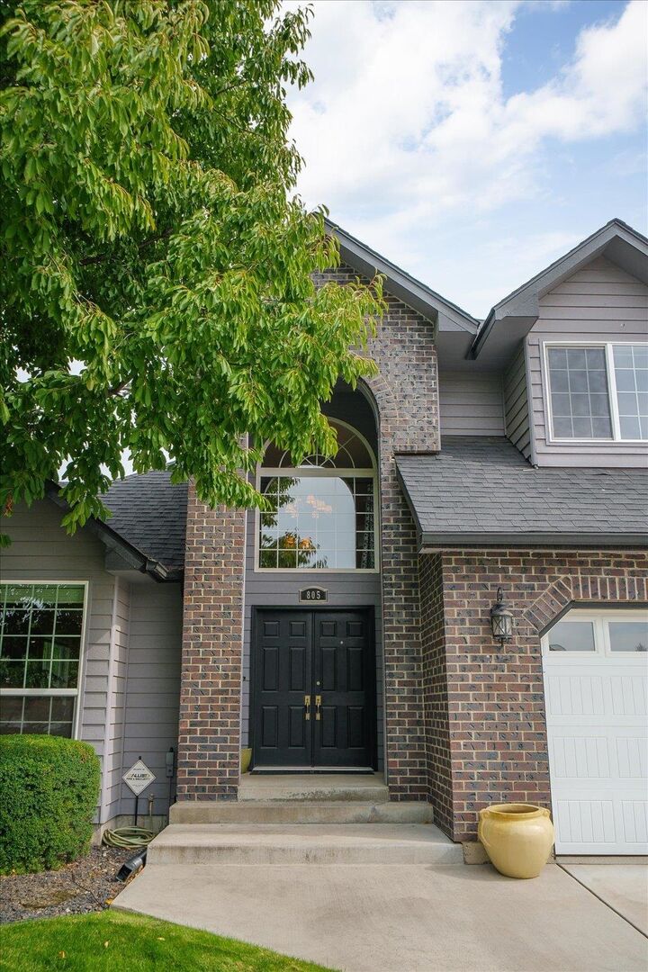 Property Photo: 805 S Harmony Rd WA 99016