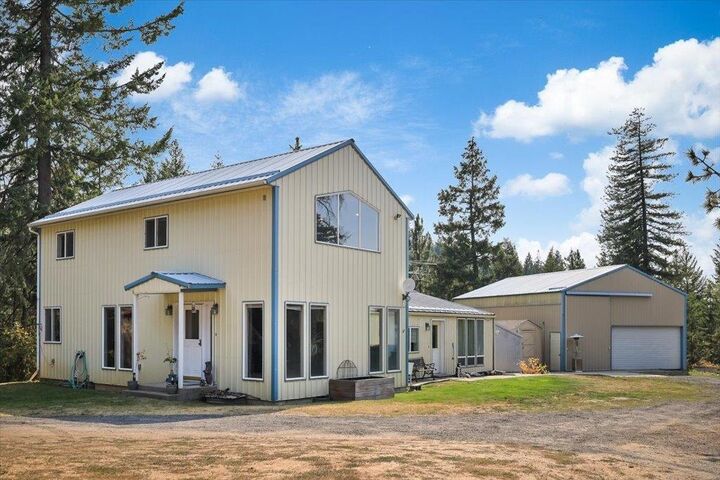 Property Photo:  17312 E Scribner Rd  WA 99217 