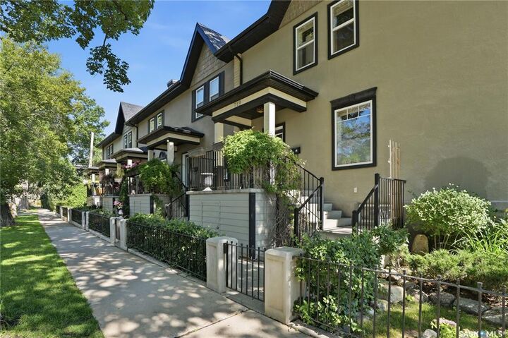 Property Photo: 719 14th Street E SK S7N 0P6