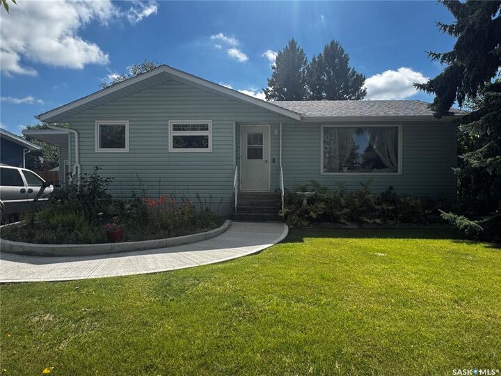 Property Photo:  125 Shevchenko Crescent  SK S0A 0L0 