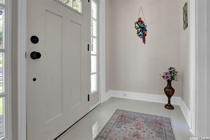 Property Photo: 2721 Hill Avenue SK S4S 0V5