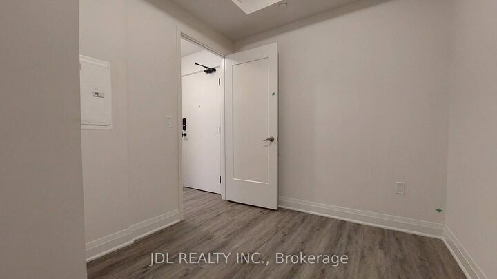 Property Photo:  70 Princess Street 2712 E  ON M5A 0X6 