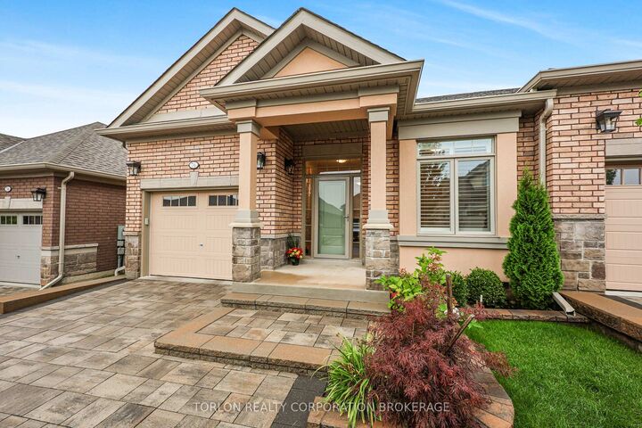Property Photo:  76 Summerhill Drive 4  ON L9R 0S5 