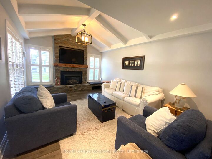 Property Photo:  393 Mariners Way 26  ON L9Y 5C7 