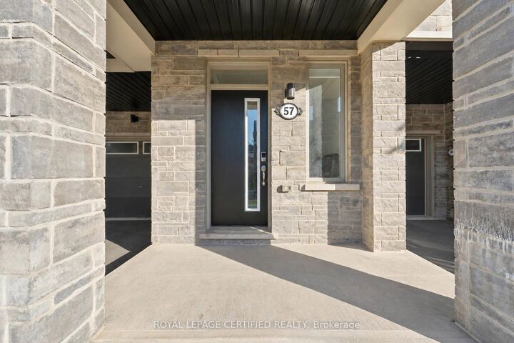 Property Photo:  57 Keppel Circle  ON L7A 5K9 