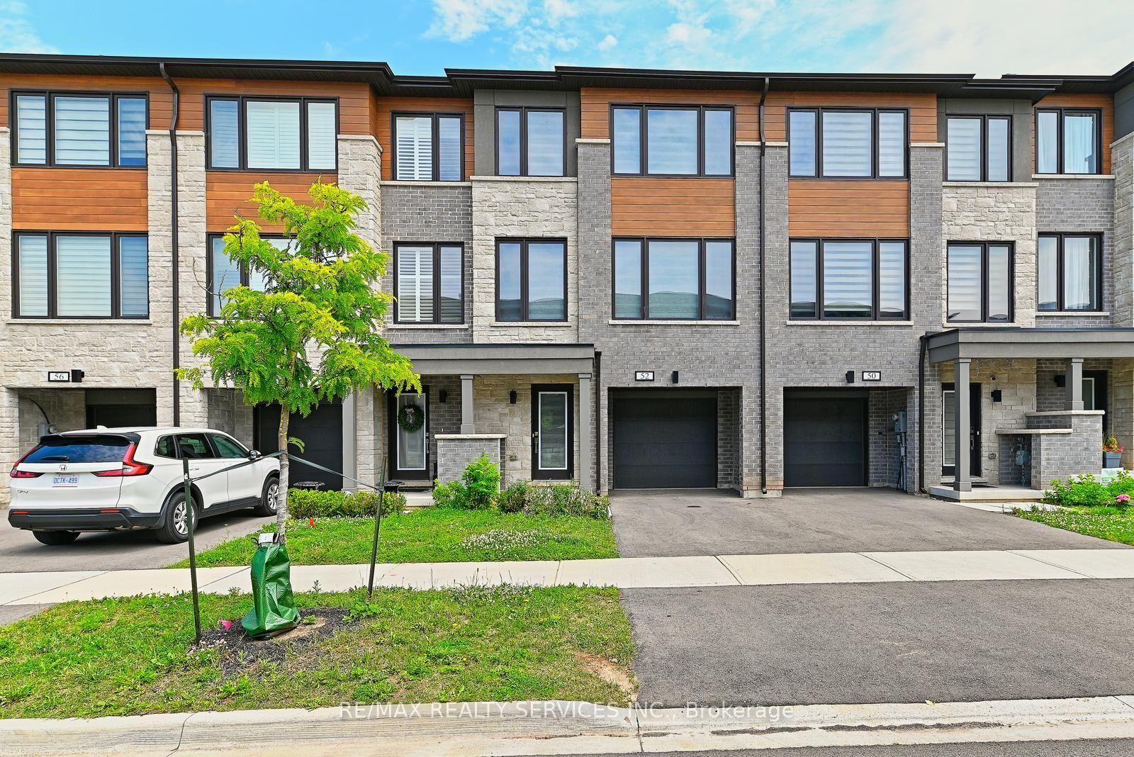 Property Photo:  52 Humberstone Drive  ON L7G 0P6 