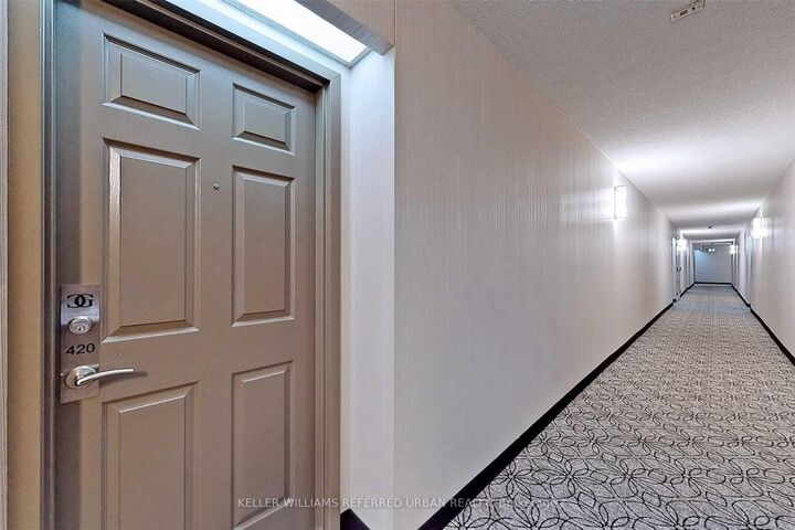 Property Photo:  309 Major Mackenzie Drive E 420  ON L4C 9V5 