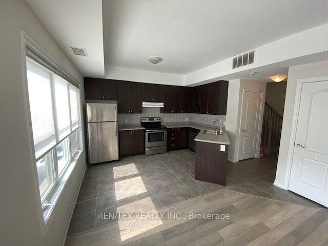 Property Photo:  3905 Major Mackenzie Drive 209  ON L4L 1A6 