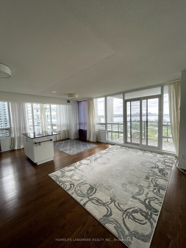 Property Photo:  2240 Lake Shore Boulevard W 2306  ON M8N 0B1 