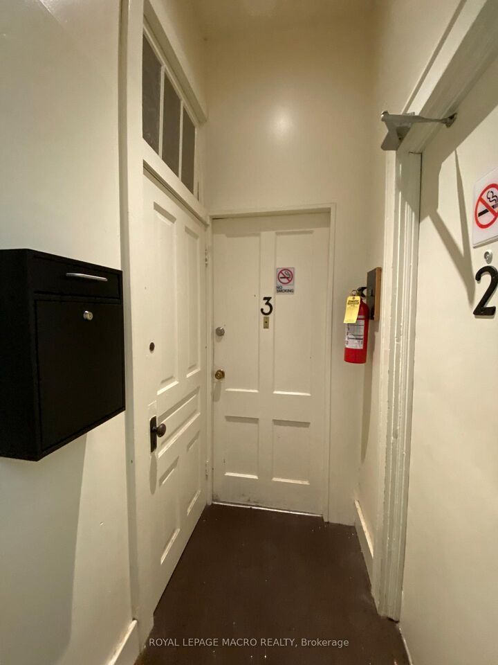 Property Photo:  10 Mechanic Street 1  ON N3L 1J9 