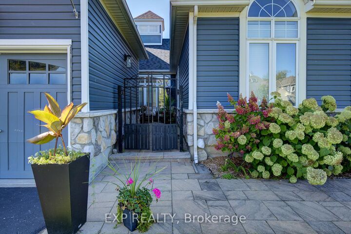 Property Photo:  63 Silver Crescent  ON L9Y 0G1 