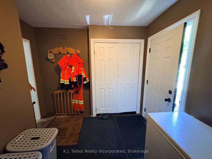Property Photo: 24 Maclellan Drive ON N0M 1J0