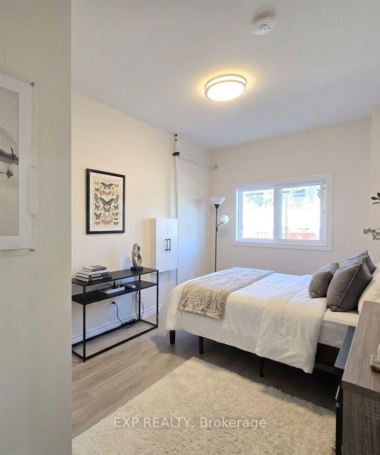 Property Photo:  69 Vine Street 3  ON L2R 3X9 
