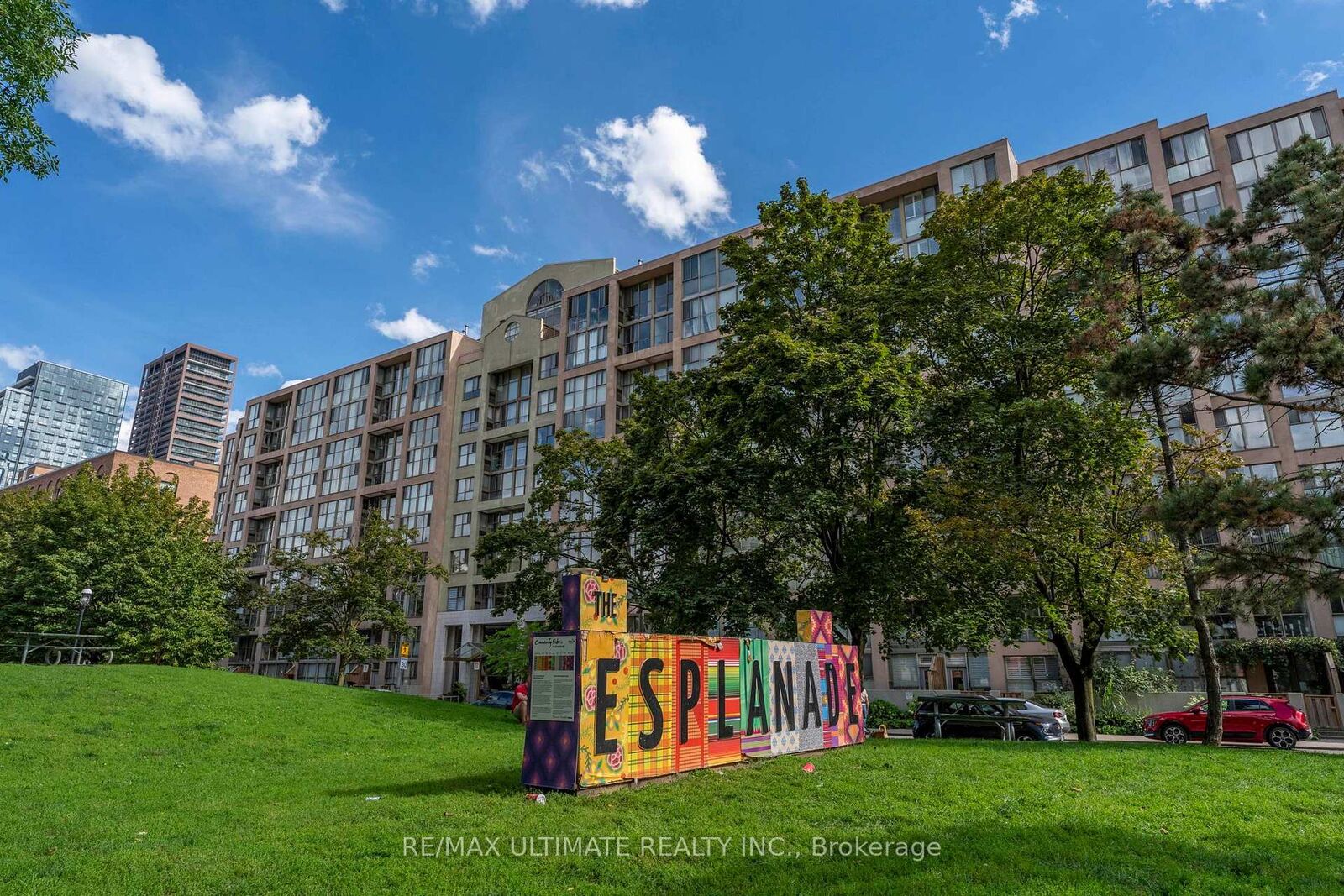 Property Photo:  65 Scadding Avenue 513  ON M5A 4L1 