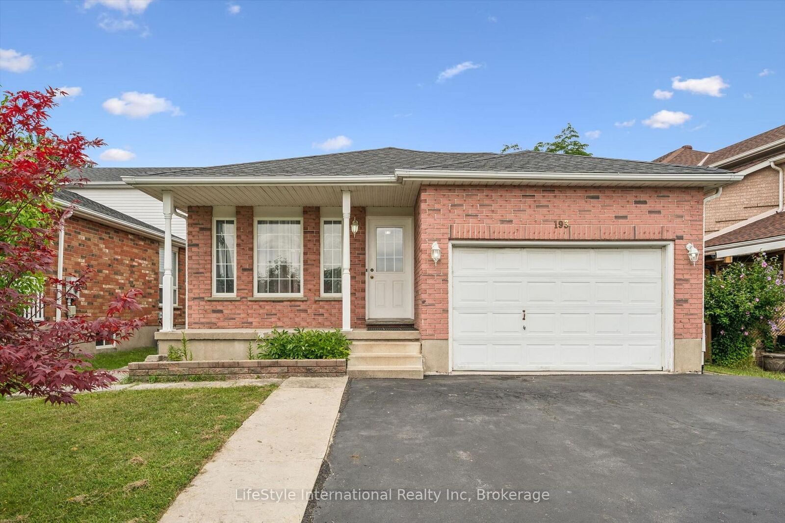 Property Photo:  193 Deerpath Drive  ON N1K 1W6 