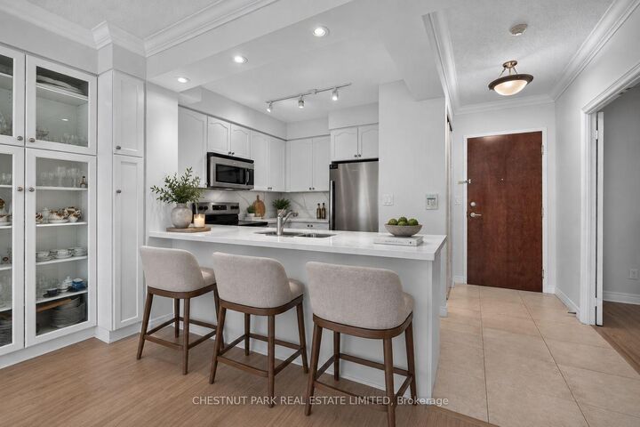 Property Photo:  100 Promenade Circle 205  ON L4J 7W7 