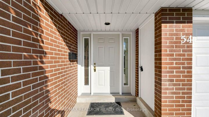 Property Photo: 54 Dolly Varden Boulevard ON M1H 2K4