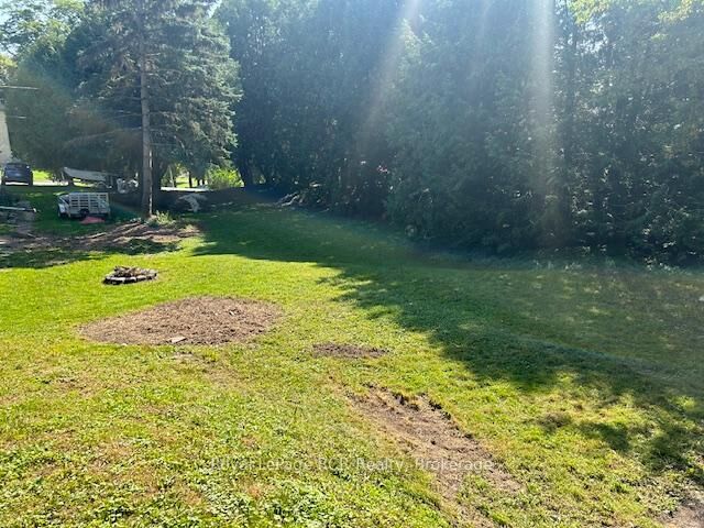Property Photo:  2310 5th Avenue W  ON N4K 5C6 