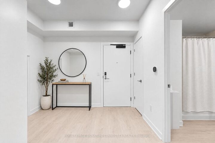 Property Photo:  2501 Saw Whet Boulevard 509  ON L6M 5N2 