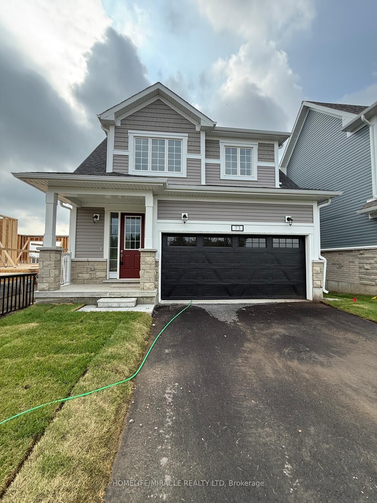 Property Photo:  73 Royal Oak Crescent  ON K0H 1G0 