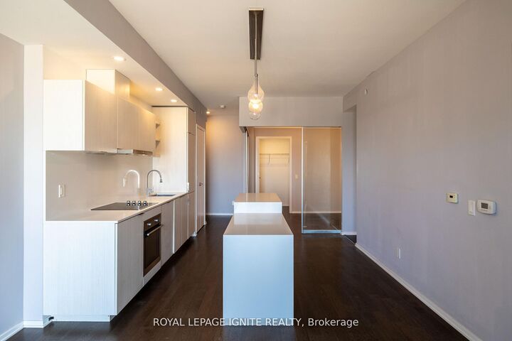 Property Photo:  12 Bonnycastle Street 605  ON M5A 0C8 