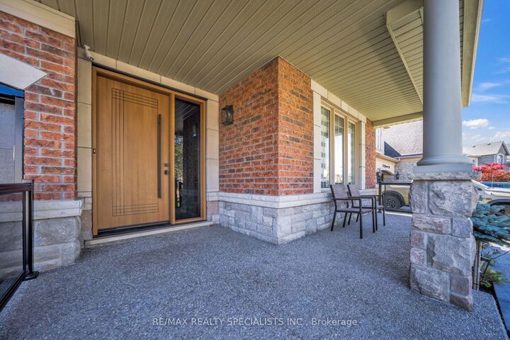Property Photo:  76 Midsummer Drive  ON L6P 3E4 