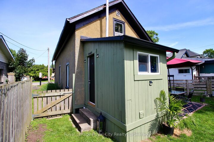 Property Photo:  295 Killaly Street E  ON L3K 1P3 