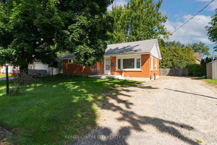 Property Photo:  11 Marchant Street  ON N5H 1V5 