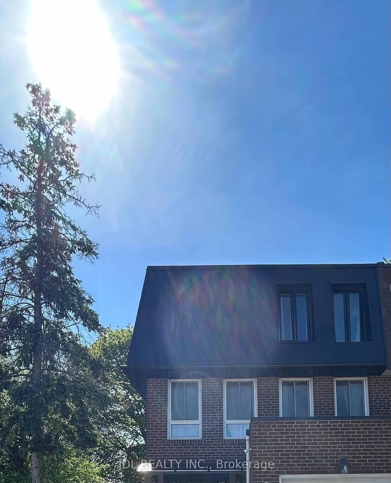 Property Photo:  80 Mosedale Cres Crescent Master Bedroom 2nd Floor  ON M2H 2L7 