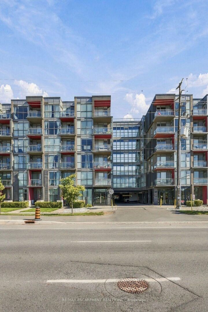 Property Photo:  5240 Dundas Street 310B  ON L7L 0J6 