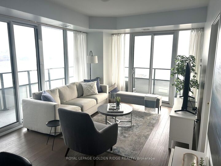 Property Photo:  20 Shore Breeze Drive S 2607  ON M8V 0C7 