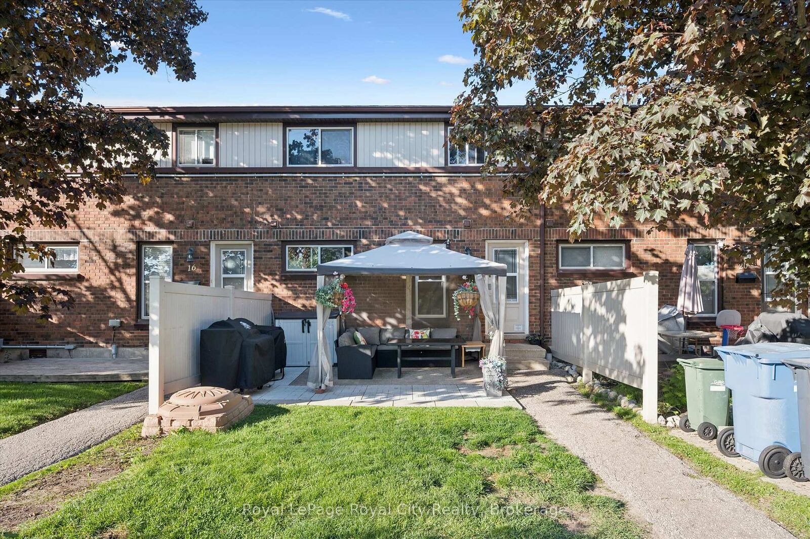 Property Photo:  80 Burns Drive 18  ON N1H 6V9 