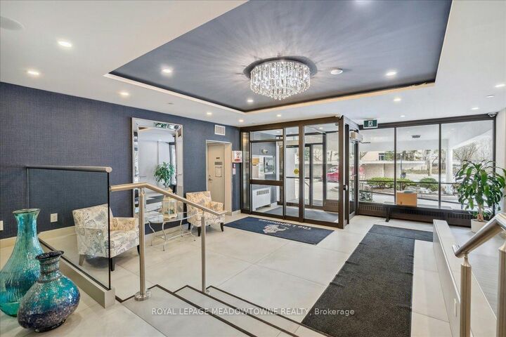 Property Photo:  2263 Marine Drive 1601  ON L6L 5K1 