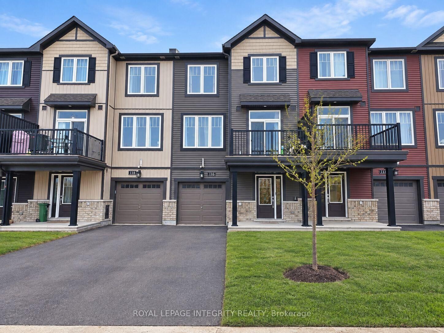 Property Photo:  116 Teelin Circle  ON K2J 6V1 