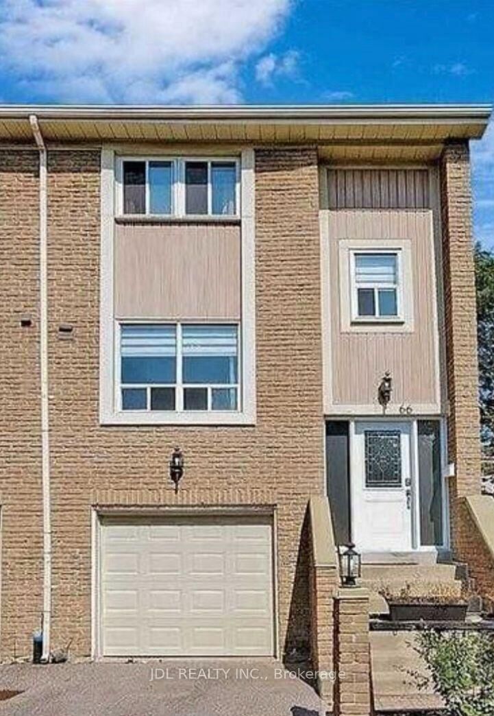 Property Photo: 66 Stonehill Crt Court One Bedroom 2nd Floor ON M1W 2V3