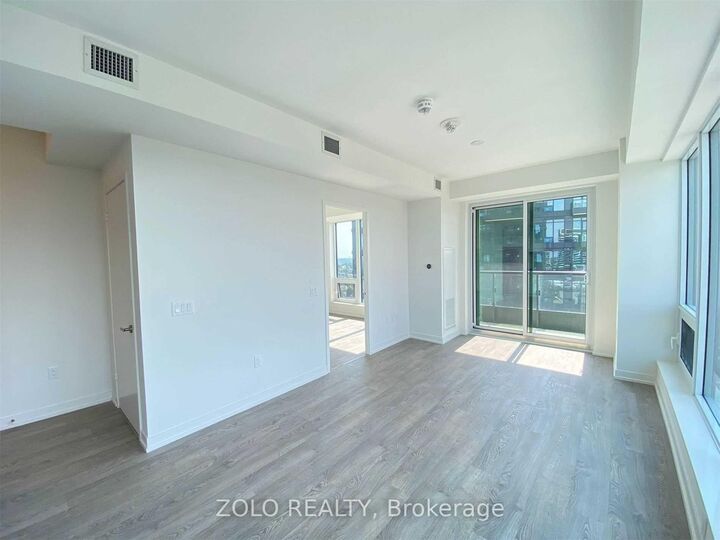 Property Photo:  8868 Yonge Street 1602E  ON L4C 0T4 