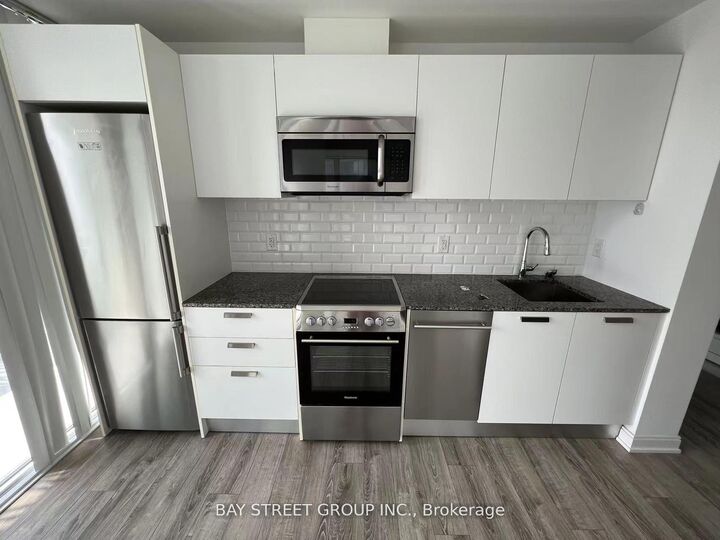Property Photo:  42 Charles Street 1704  ON M4Y 1T4 