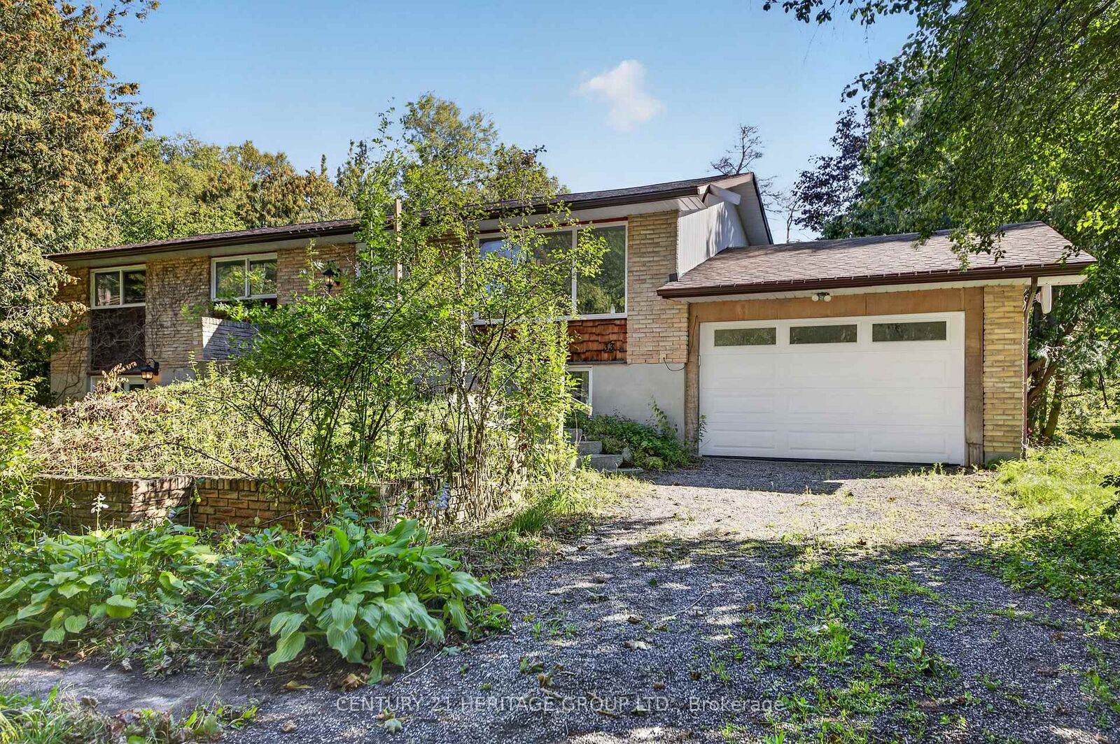 Property Photo: 33 Minonen Road ON L0C 1L0