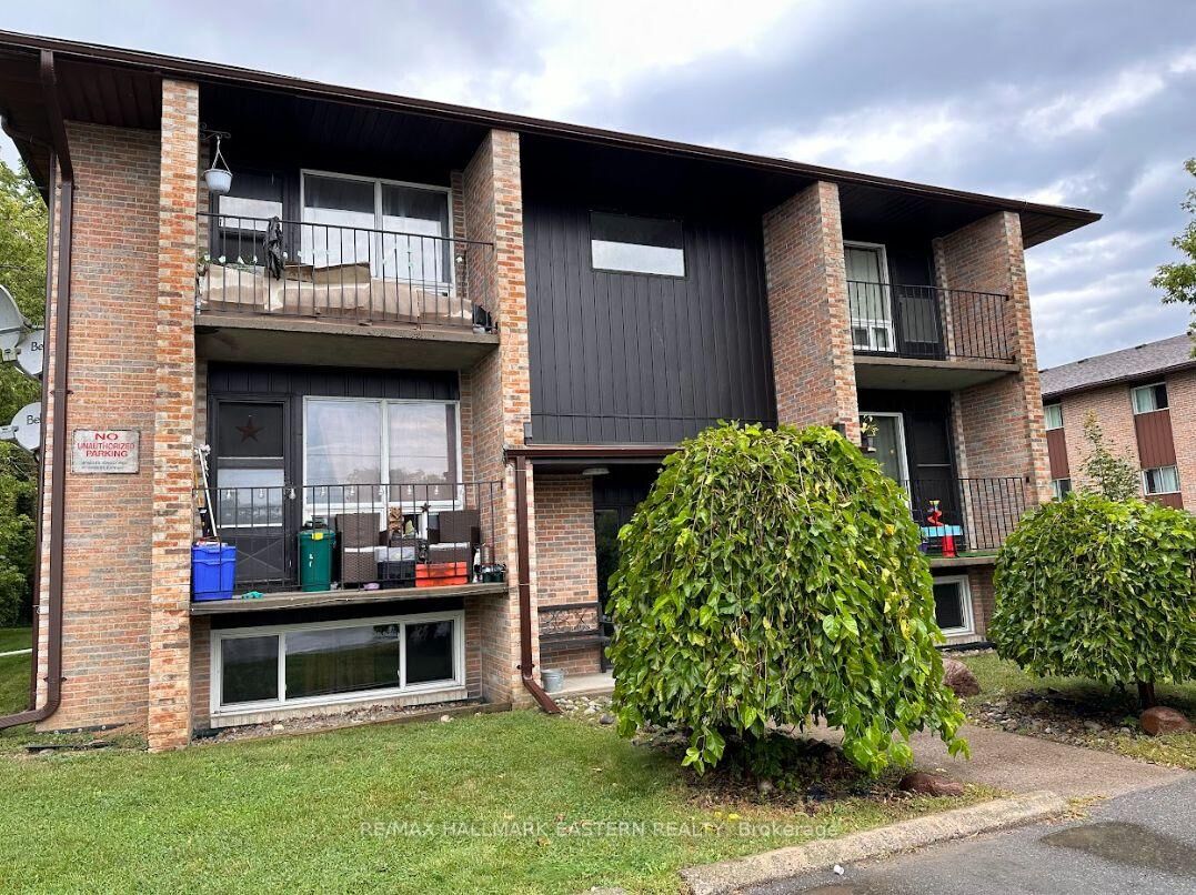 Property Photo:  106 Lansdowne Street 102  ON K9J 1Y1 