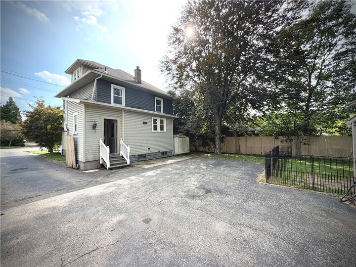 Property Photo:  1406 Roemer Blvd  PA 16121 