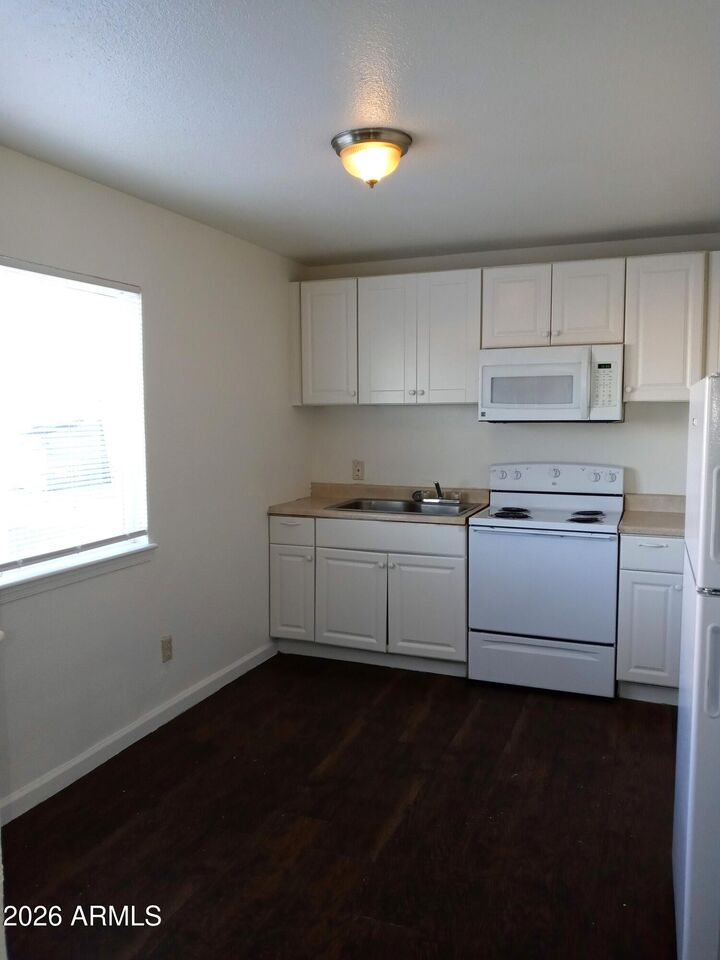 Property Photo:  1319 W Vogel Avenue  AZ 85021 