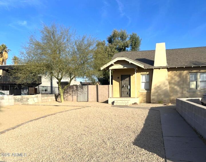 Property Photo: 2032 W Adams Street Unit 1 AZ 85009