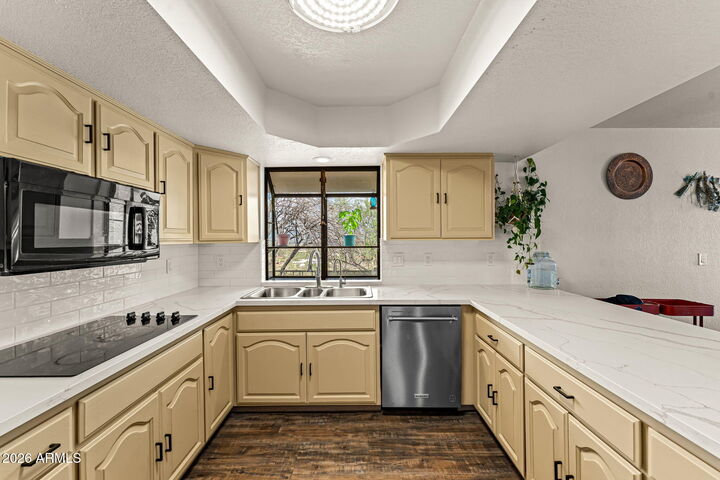 Property Photo: 969 S Saguaro Drive AZ 85390