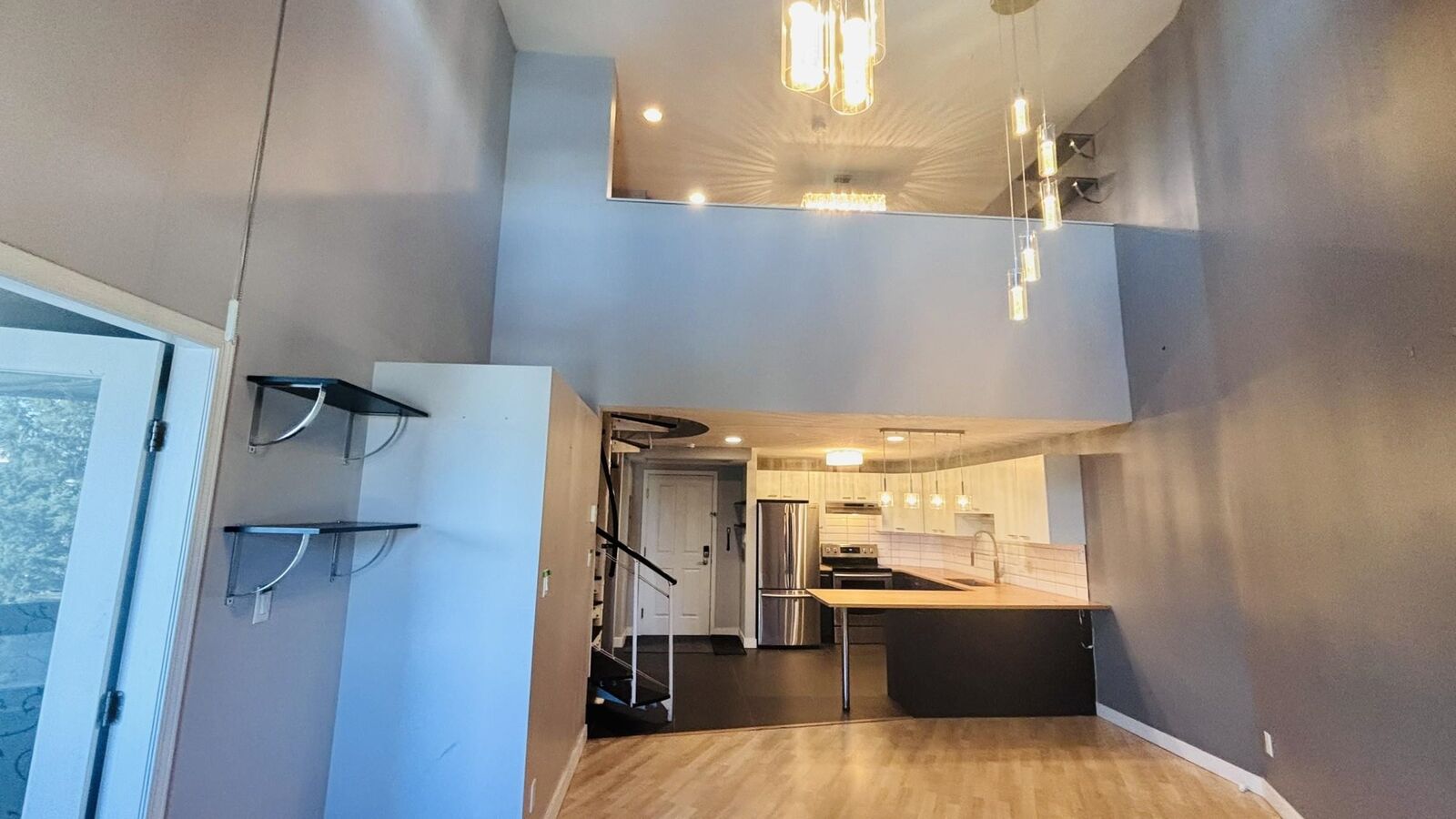 Property Photo:  2099 Lougheed Highway A421  BC V3B 1A8 