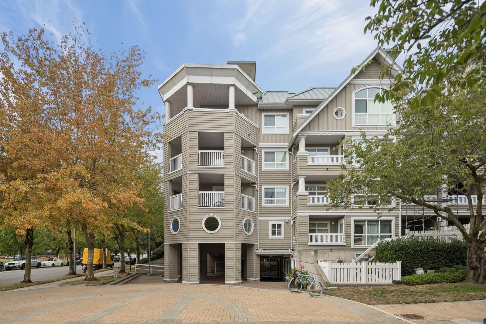 Property Photo:  5900 Dover Crescent 323  BC V7C 5R4 